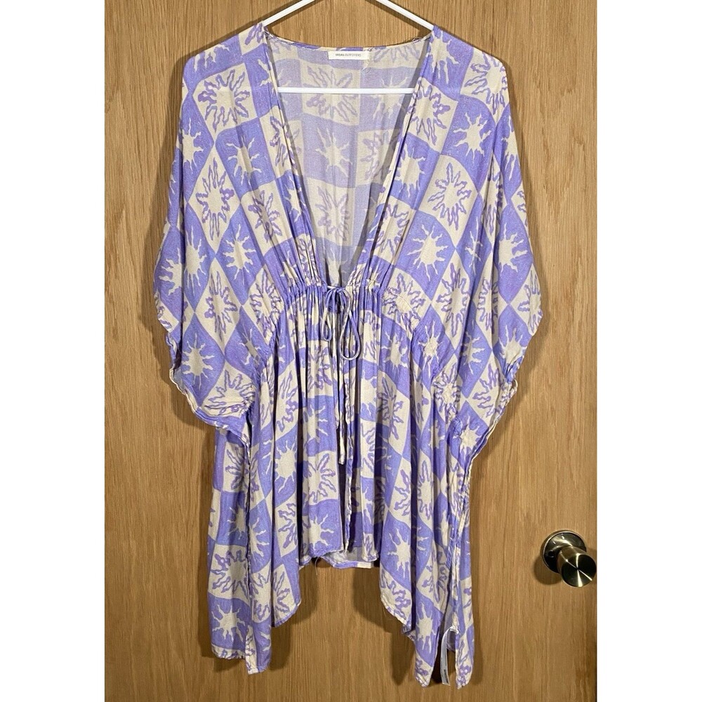 Urban Outfitters Women's OS Tie Front Kimono Boho Beachy Festival Sharkbite Hem